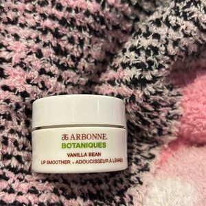 Arbonne vanilla bean lip smoother